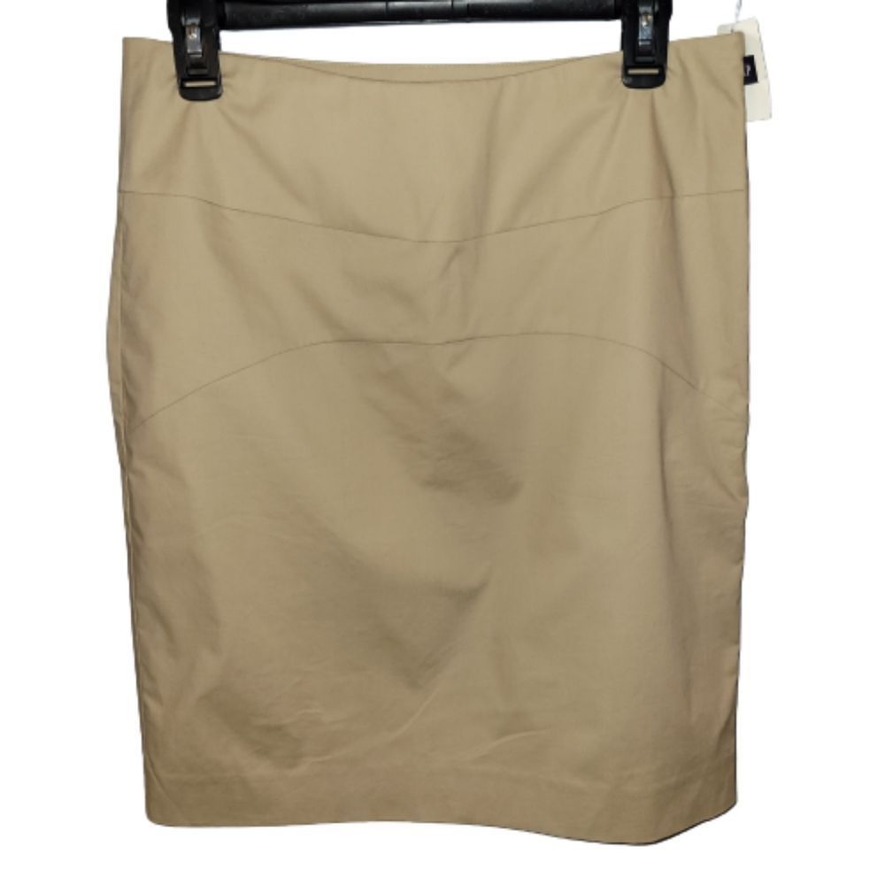 GAP factory outlet khaki skirt
